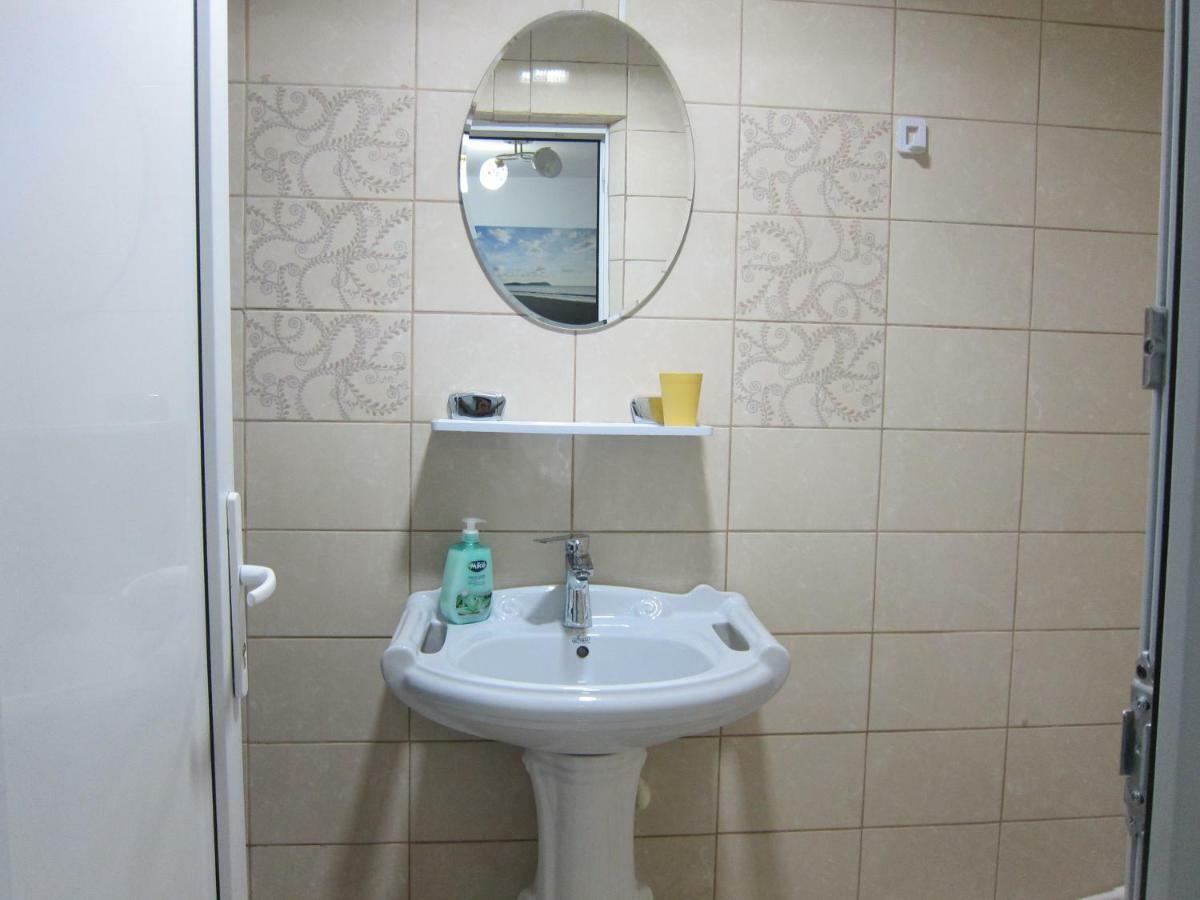 Casa Gherghisan Hotell Costinesti Exteriör bild