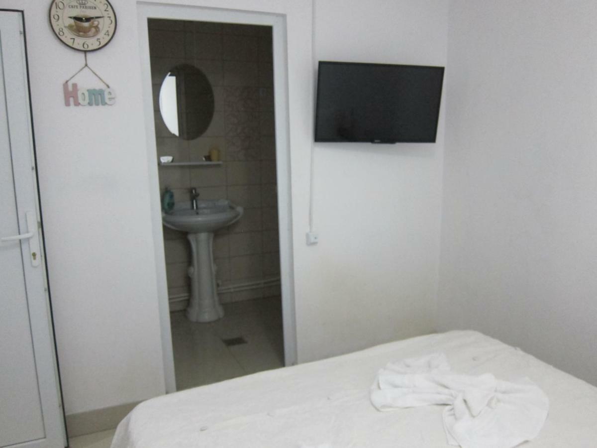 Casa Gherghisan Hotell Costinesti Exteriör bild