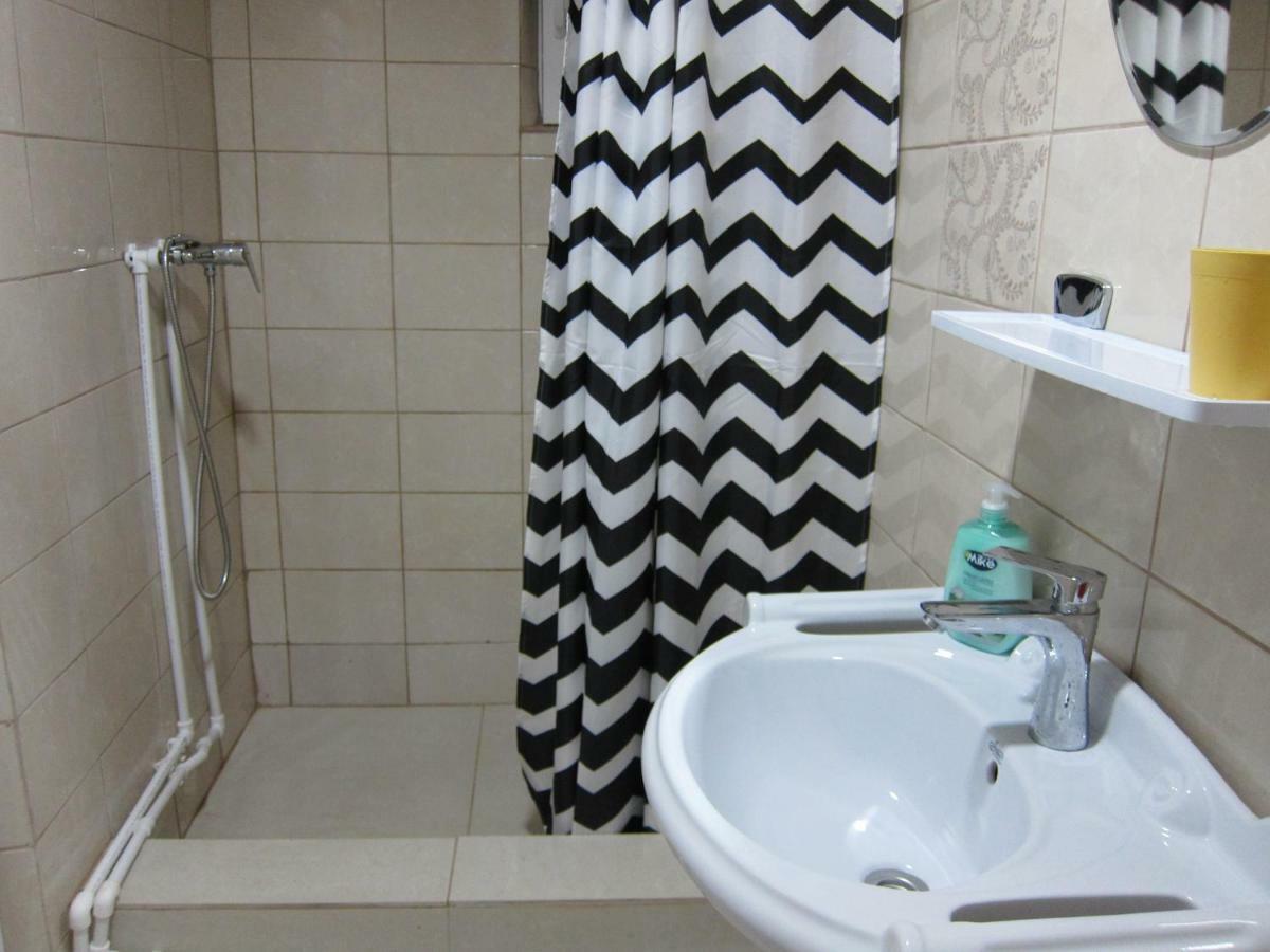Casa Gherghisan Hotell Costinesti Exteriör bild